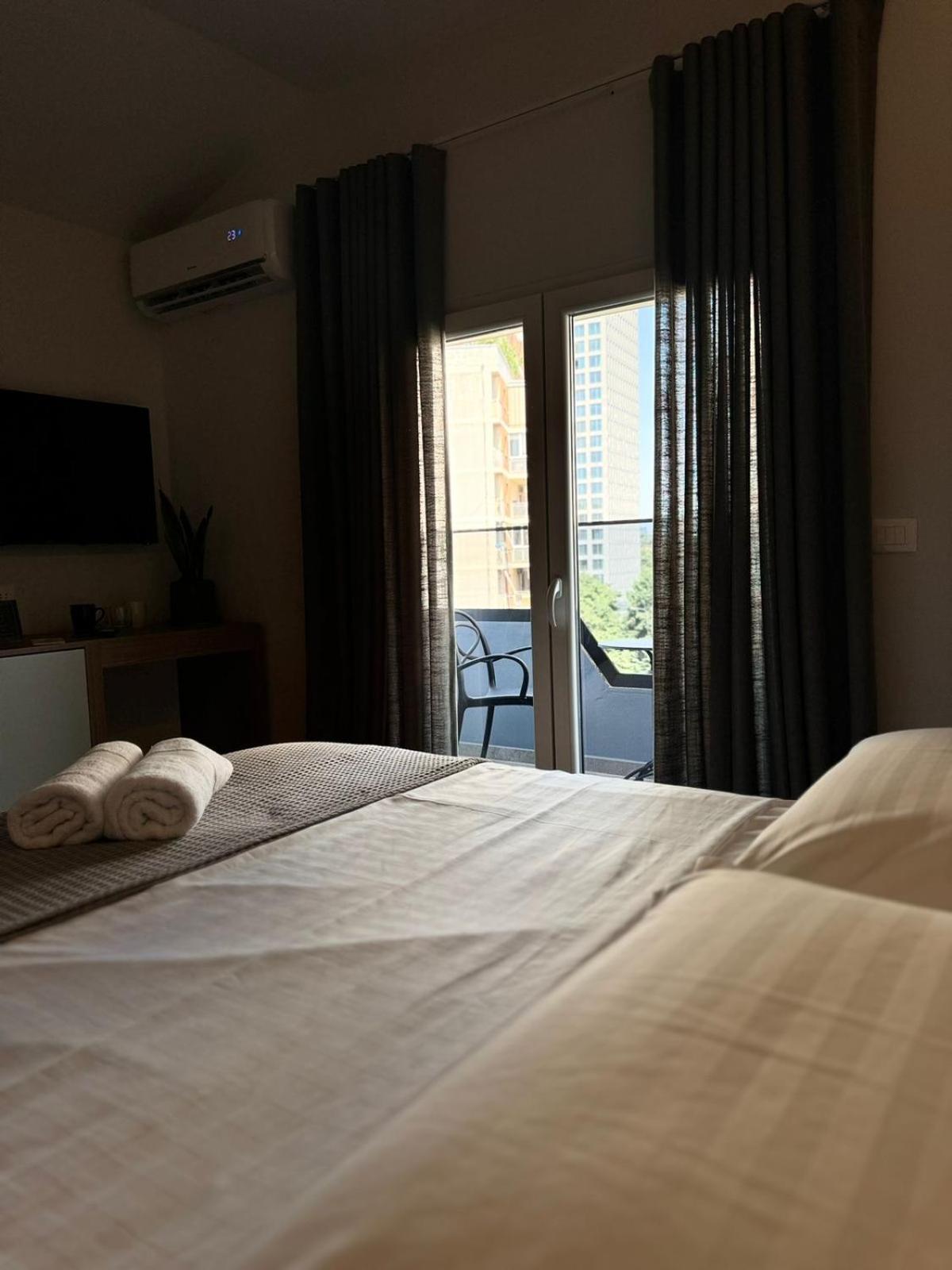 Appartement Izi Boutique à Tirana Extérieur photo