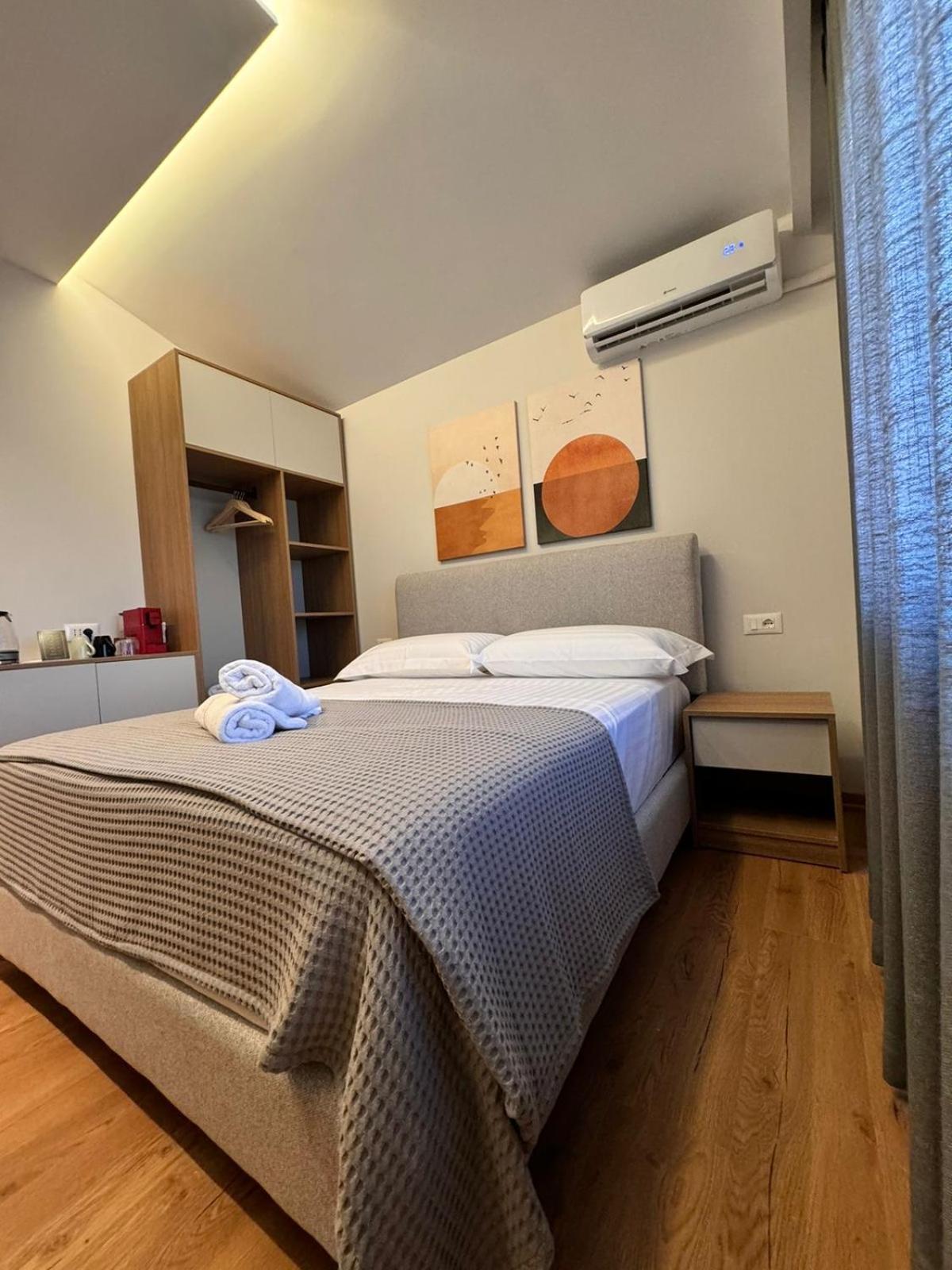 Appartement Izi Boutique à Tirana Extérieur photo
