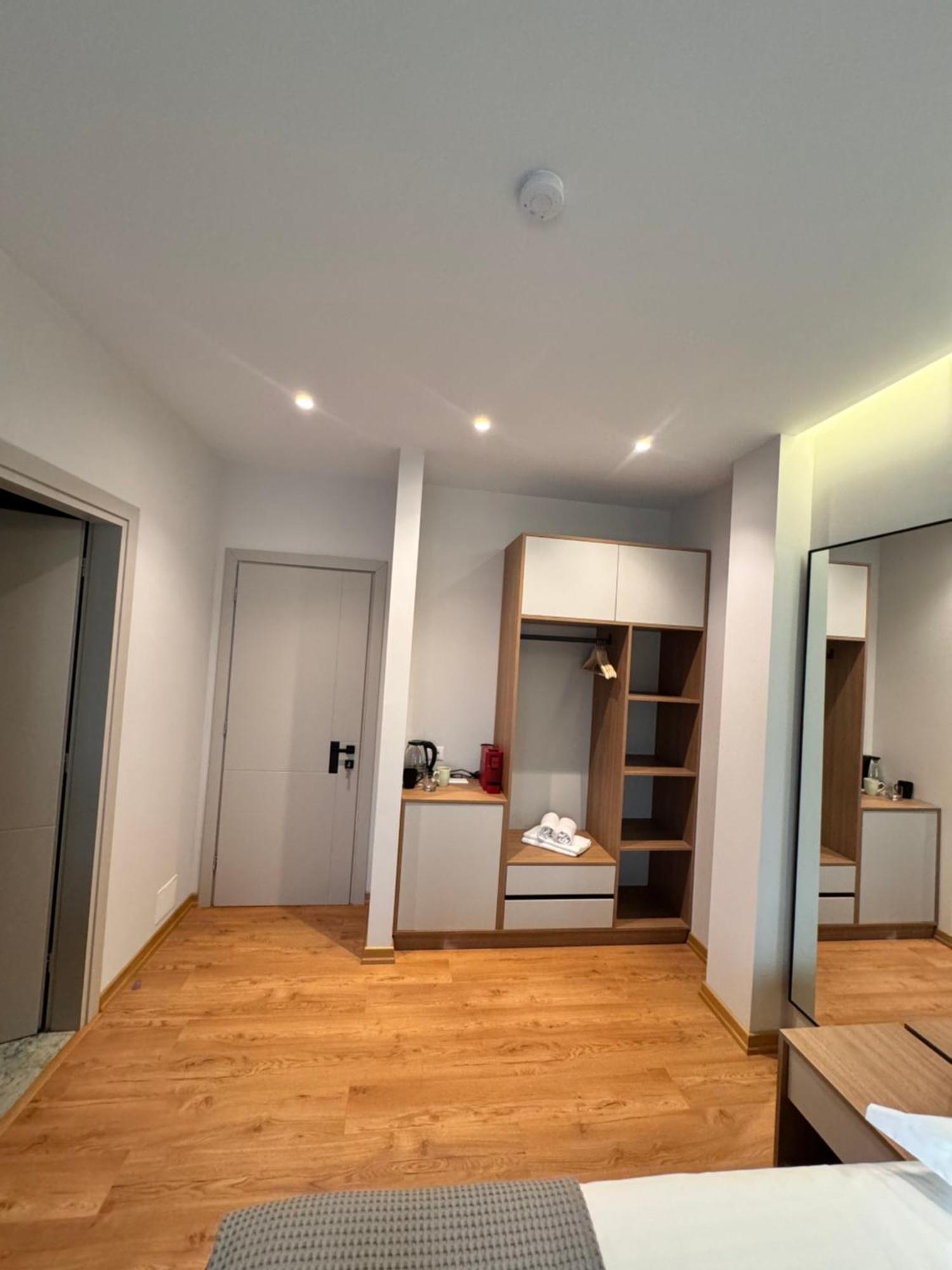 Appartement Izi Boutique à Tirana Extérieur photo